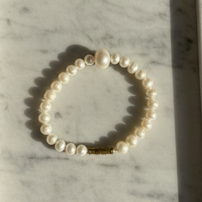 Luminous Handcrafted Natural Freshwater Pearl Bracelet