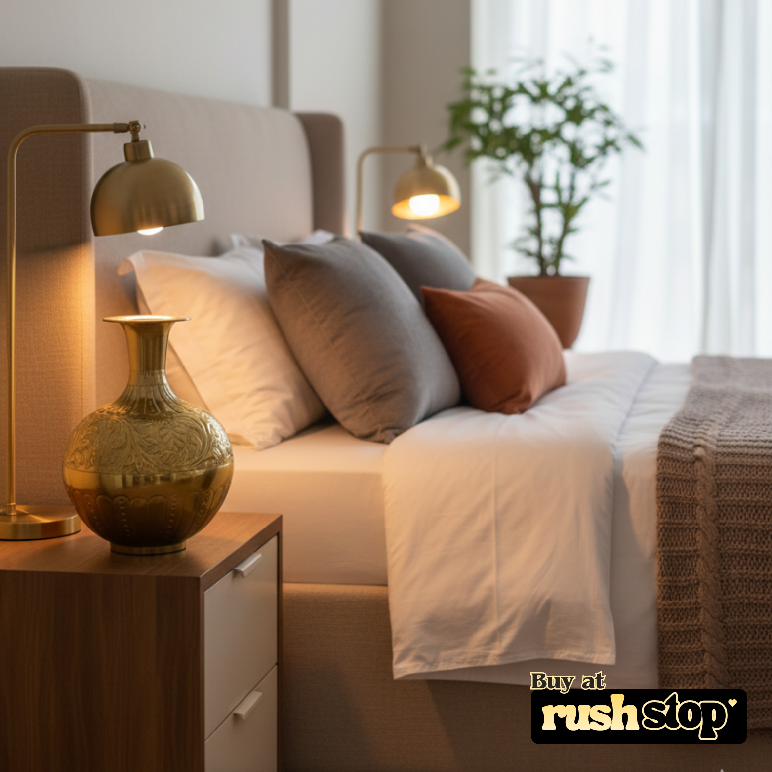 Premium brass decorative vase, handcrafted decor India, designer resin sculpture – Rush Stop, free shipping home decor India.