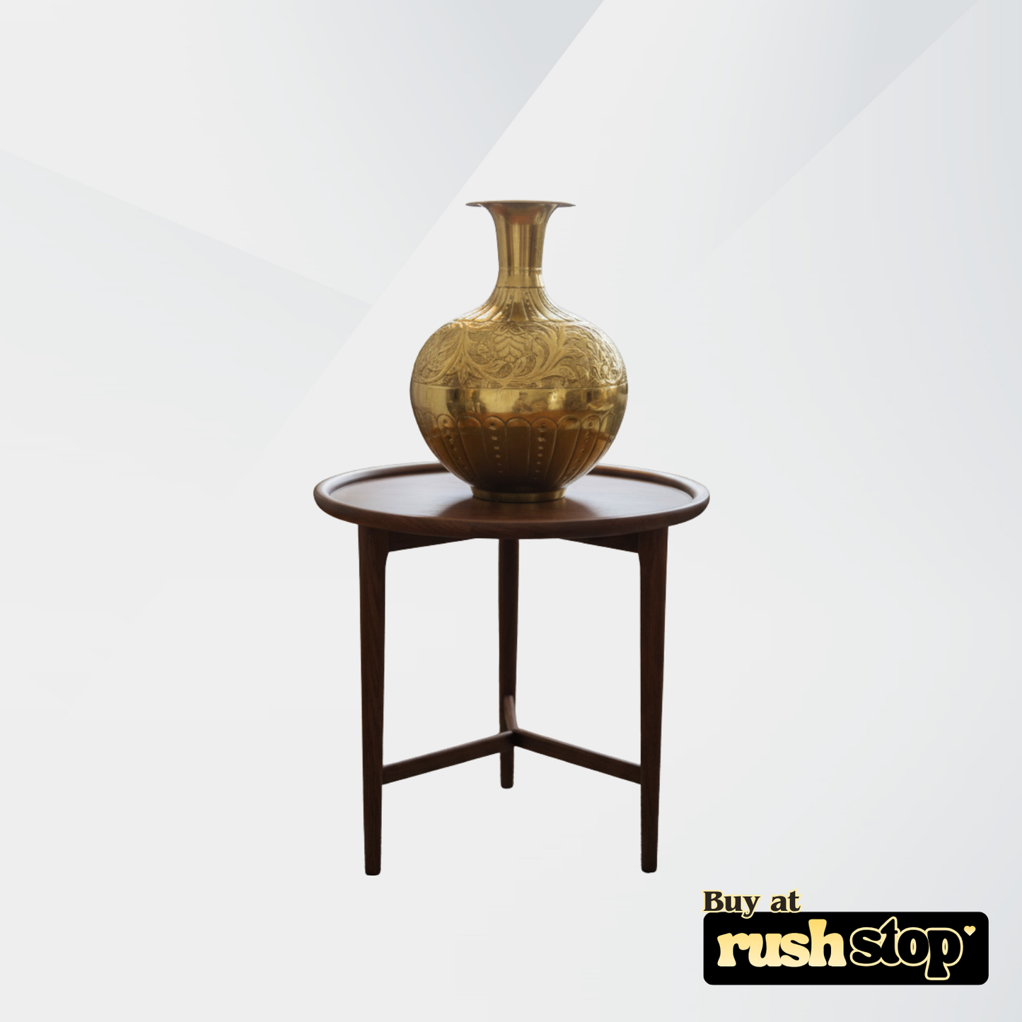 Premium brass decorative vase, handcrafted decor India, designer resin sculpture – Rush Stop, free shipping home decor India.